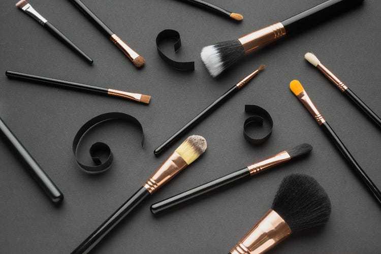 makeup tools and brushes